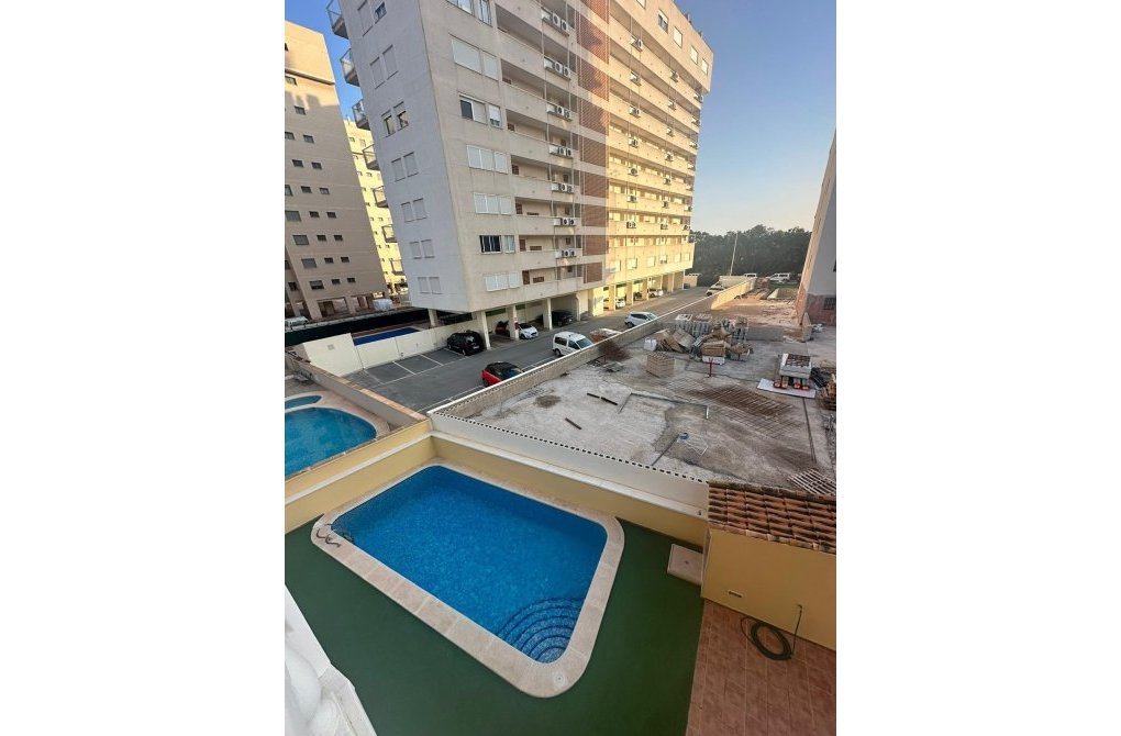 Resale - Apartment - Guardamar del Segura - CENTRO