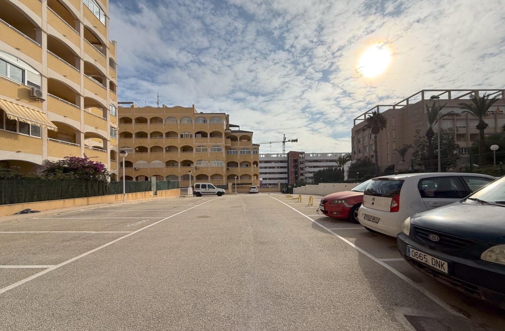 Resale - Apartment - Torrevieja - Torreblanca