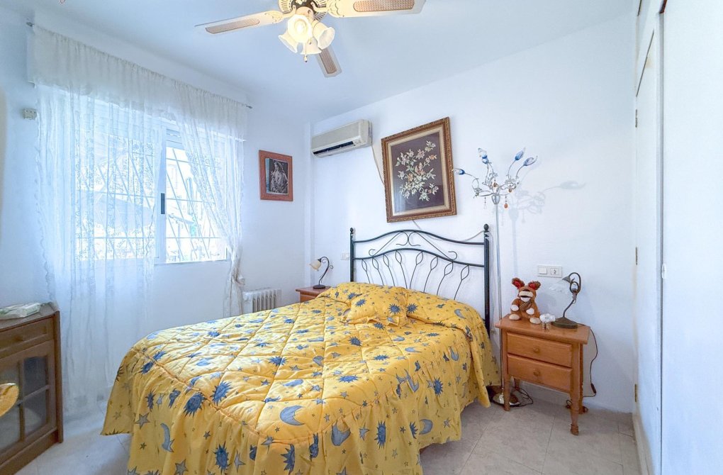 Resale - Terraced house - Torrevieja - Torretas