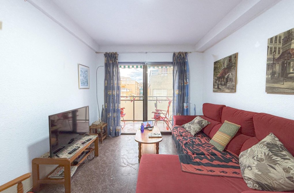 Resale - Apartment - Torrevieja - Playa del cura