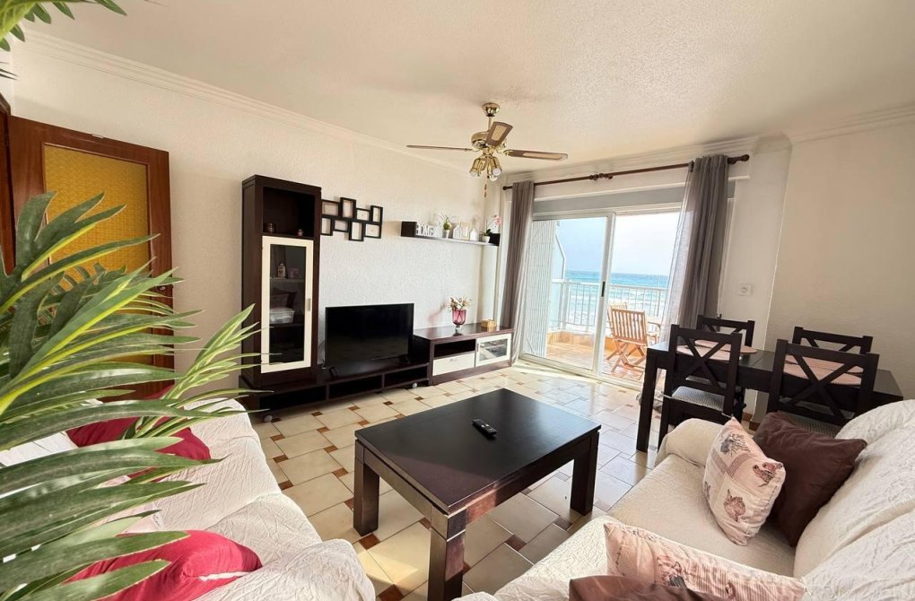 Resale - Apartment - Torrevieja - Playa de los locos