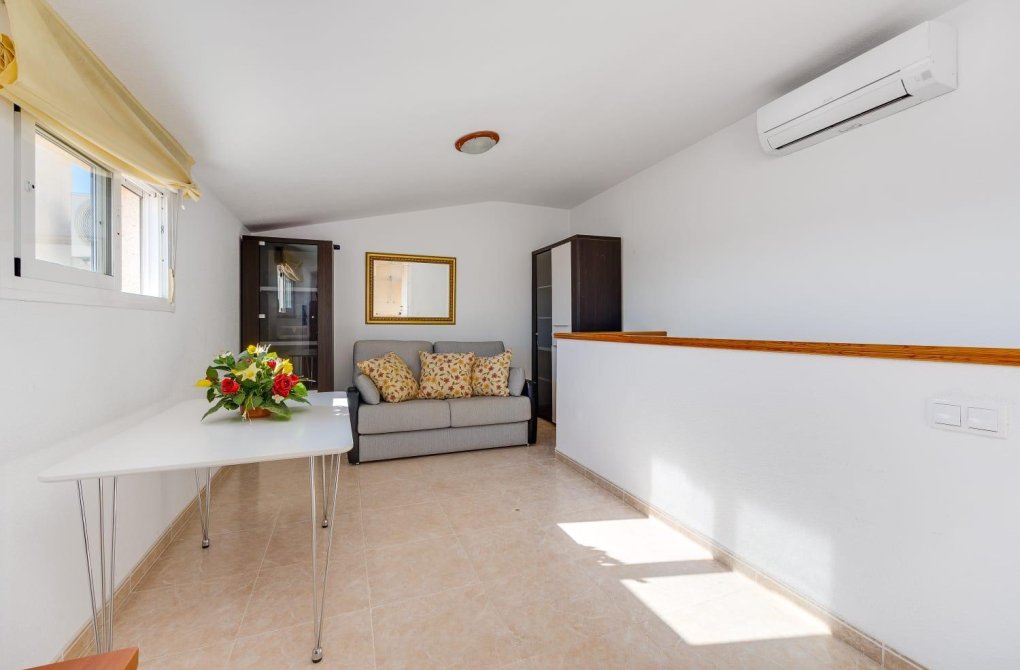 Resale - Apartment - Orihuela Costa - Playa Flamenca