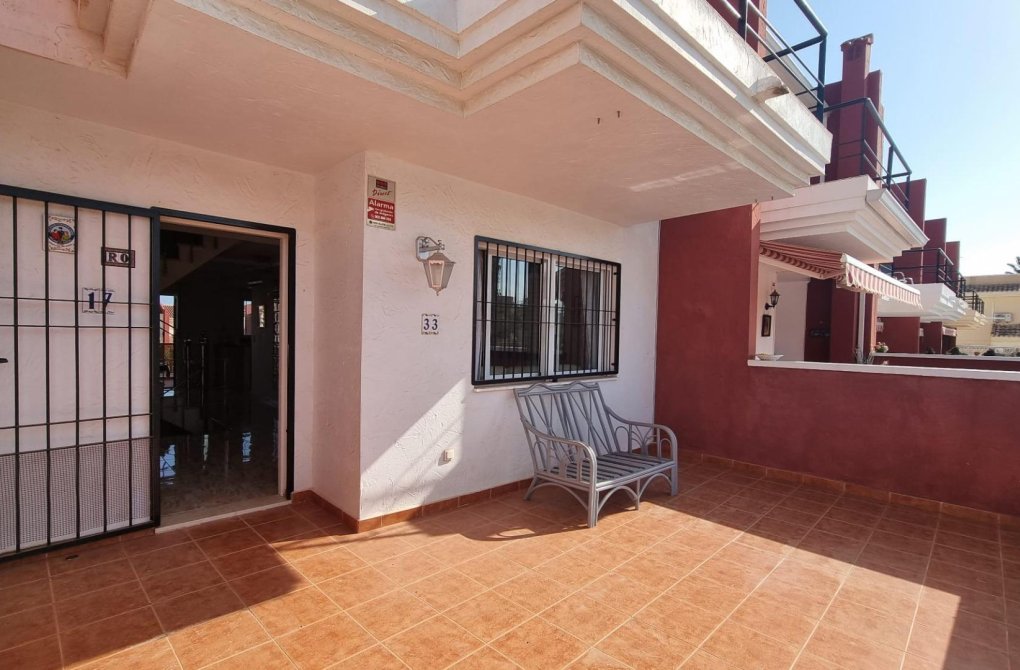 Resale - Terraced house - Guardamar del Segura - EL RASO