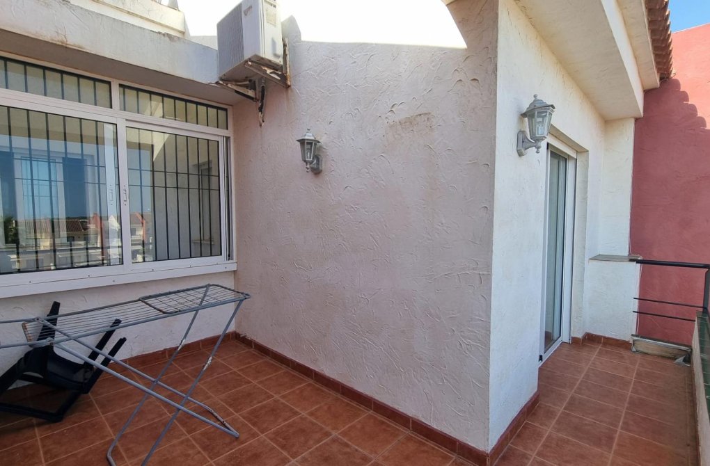 Resale - Terraced house - Guardamar del Segura - EL RASO