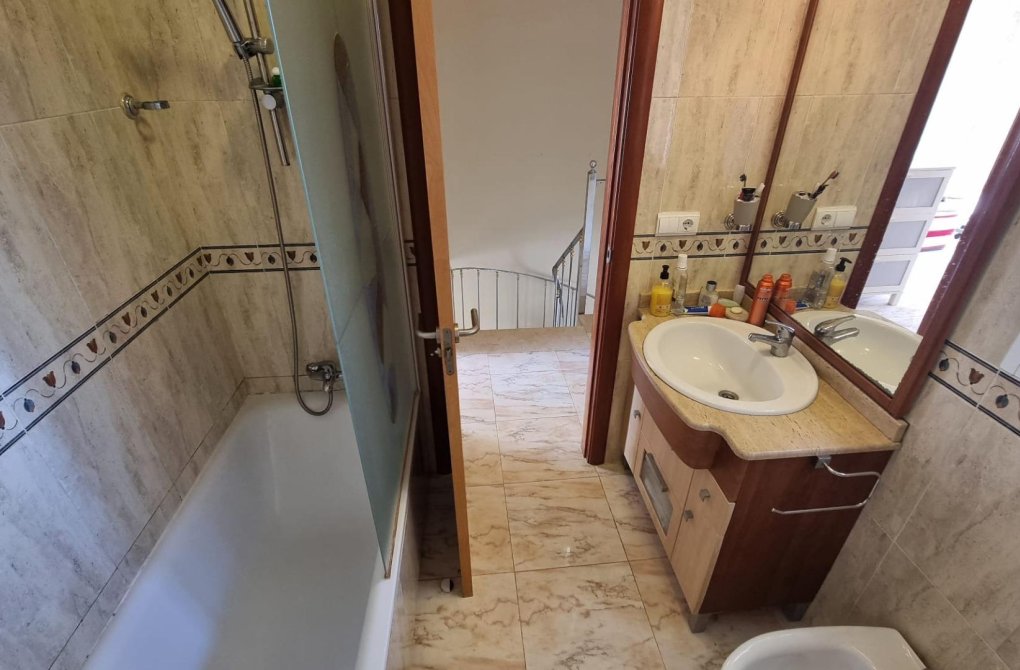 Resale - Terraced house - Guardamar del Segura - EL RASO