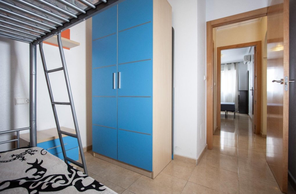 Resale - Apartment - Torrevieja - Playa del cura