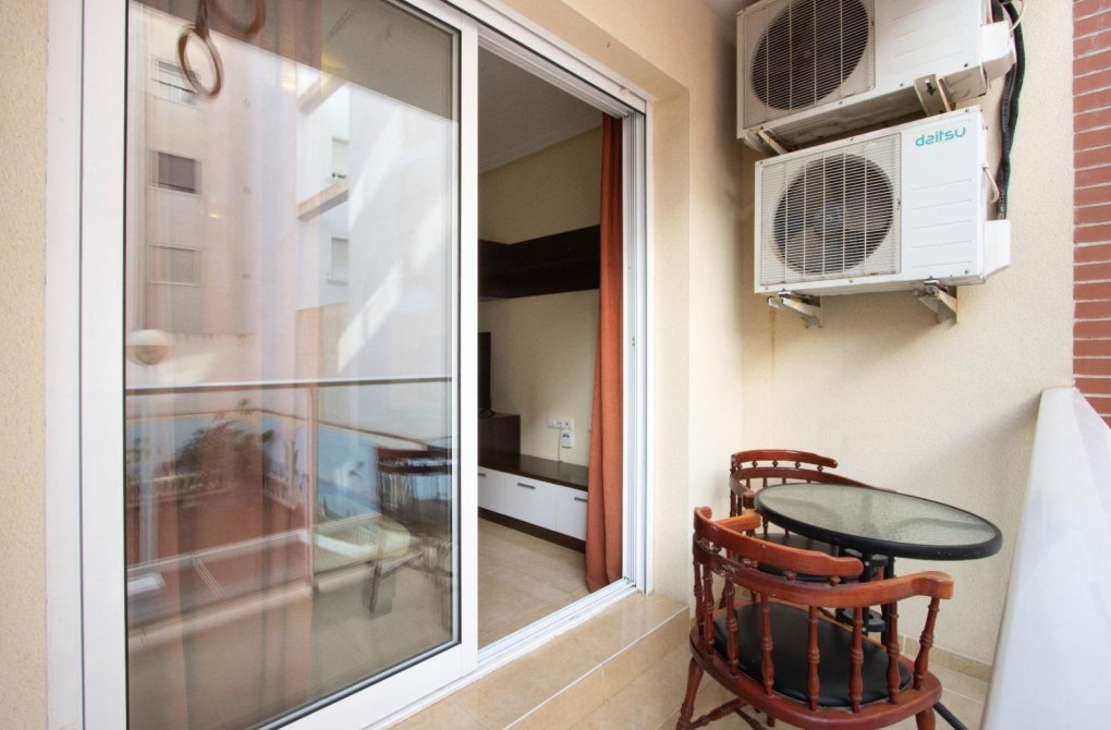 Resale - Apartment - Torrevieja - Playa del cura