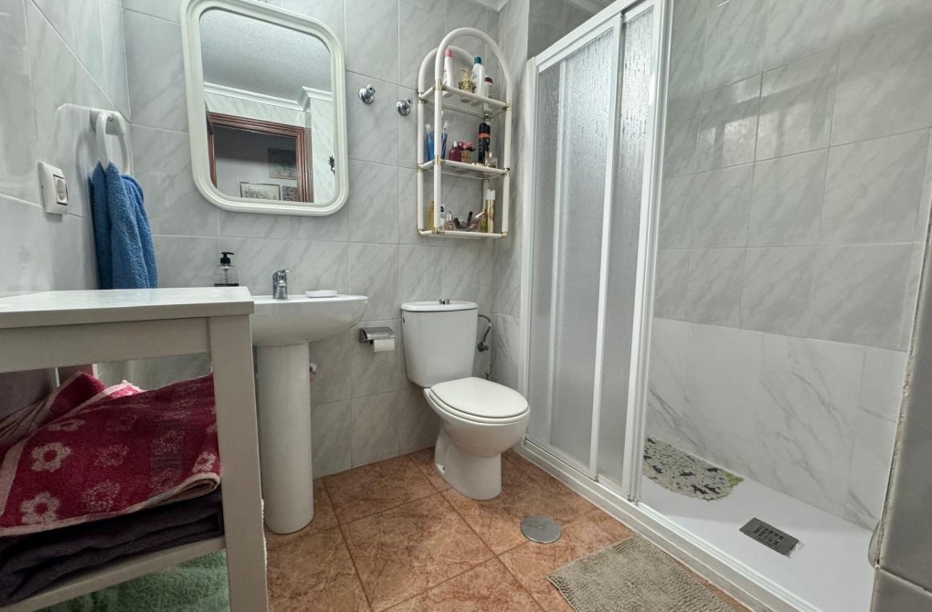 Resale - Apartment - Torrevieja - Playa del cura