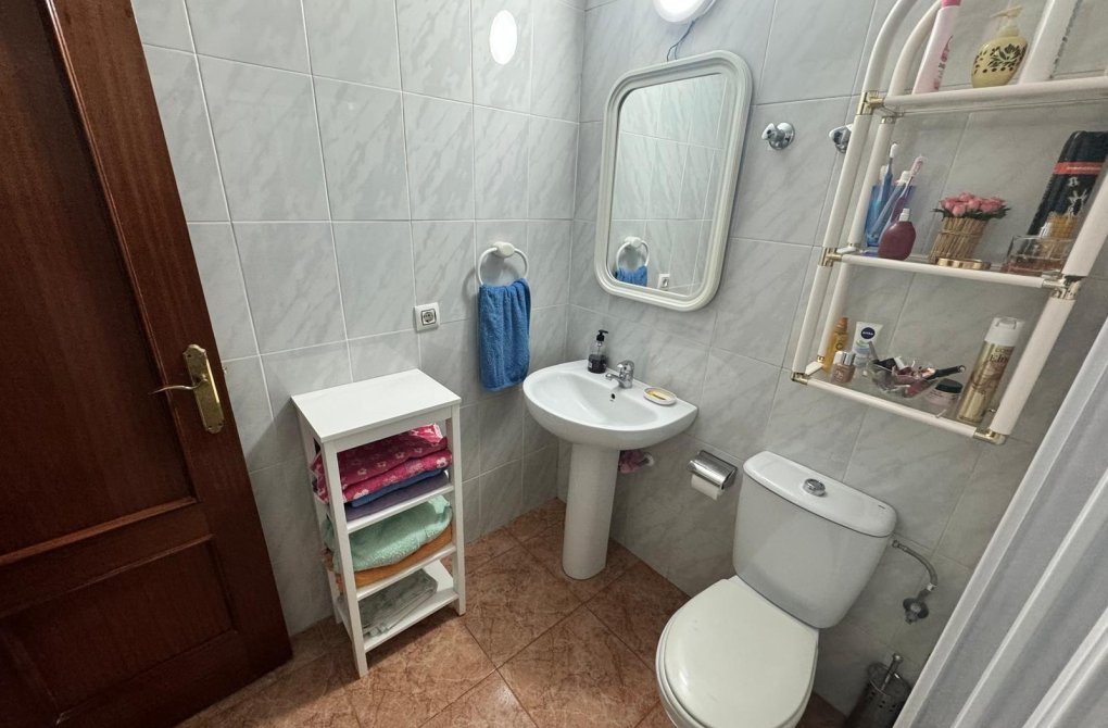 Resale - Apartment - Torrevieja - Playa del cura