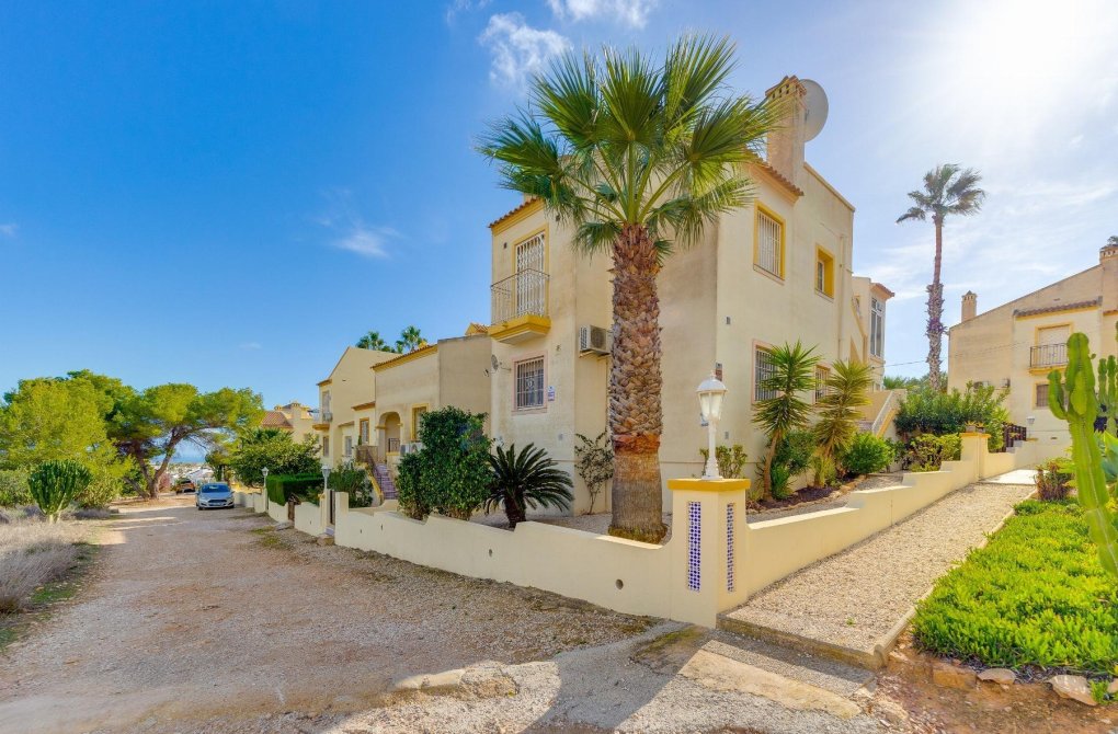 Resale - Bungalow - Orihuela Costa - Villamartin