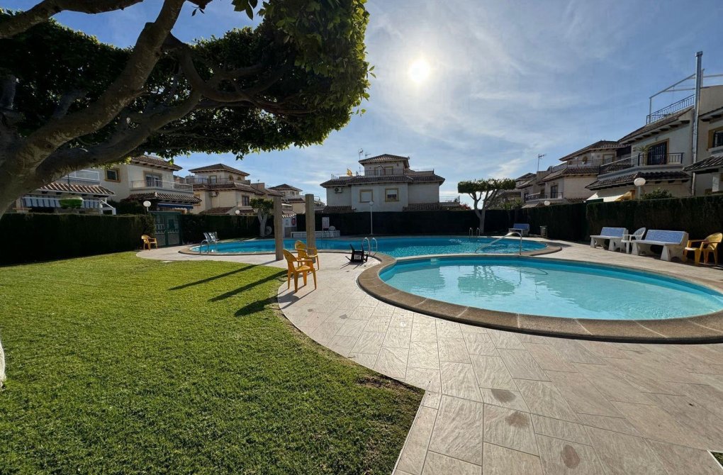 Resale - Bungalow - Orihuela Costa - Rocio del Mar