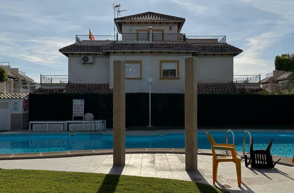 Resale - Bungalow - Orihuela Costa - Rocio del Mar