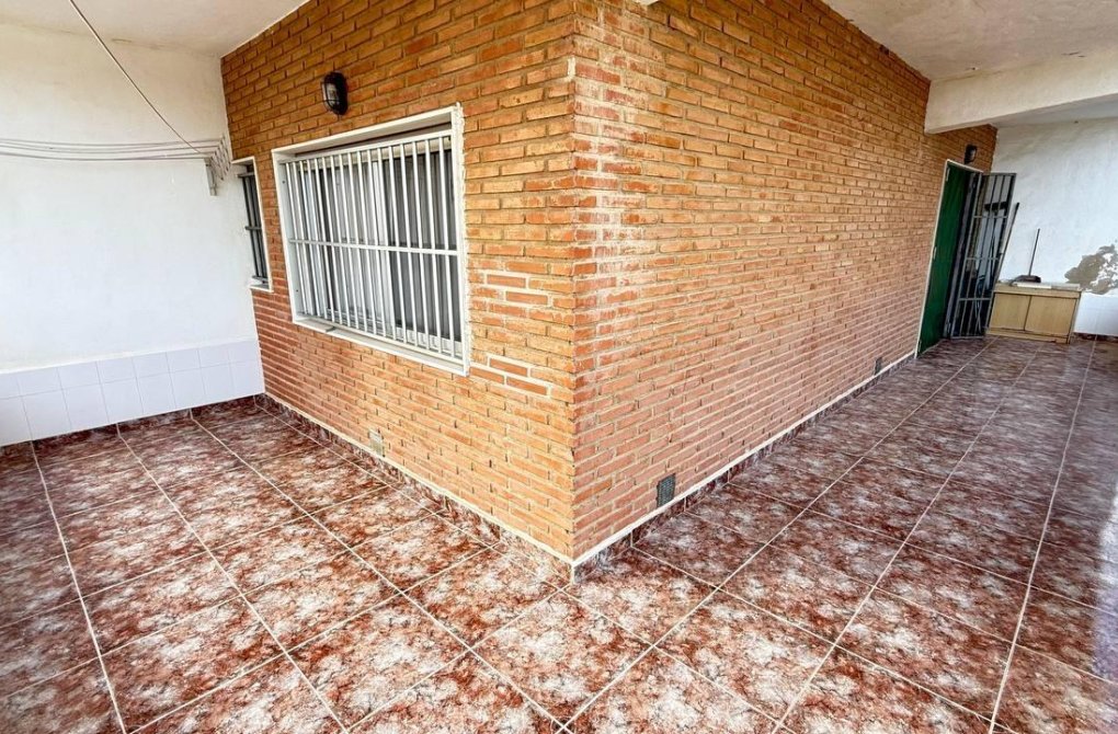 Resale - Ground Floor - Torrevieja - Punta prima