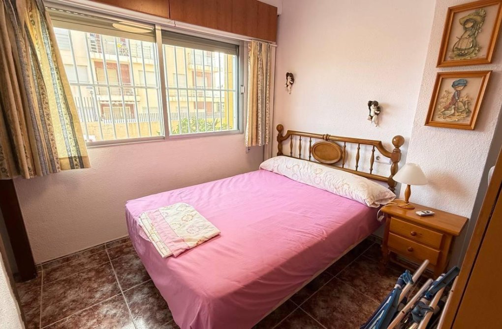 Resale - Ground Floor - Torrevieja - Punta prima