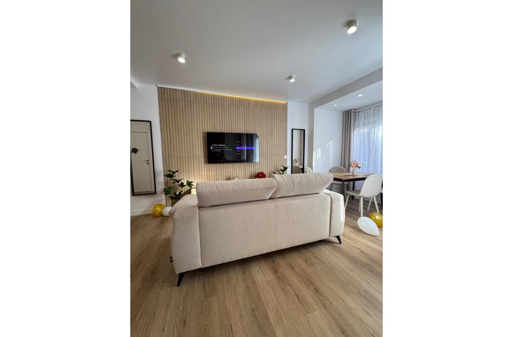 Resale - Apartment - Torrevieja - torrevieja