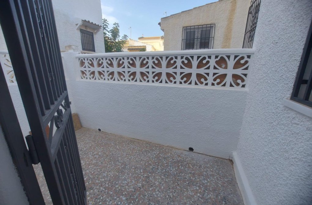 Resale - Terraced house - Orihuela Costa - La Florida