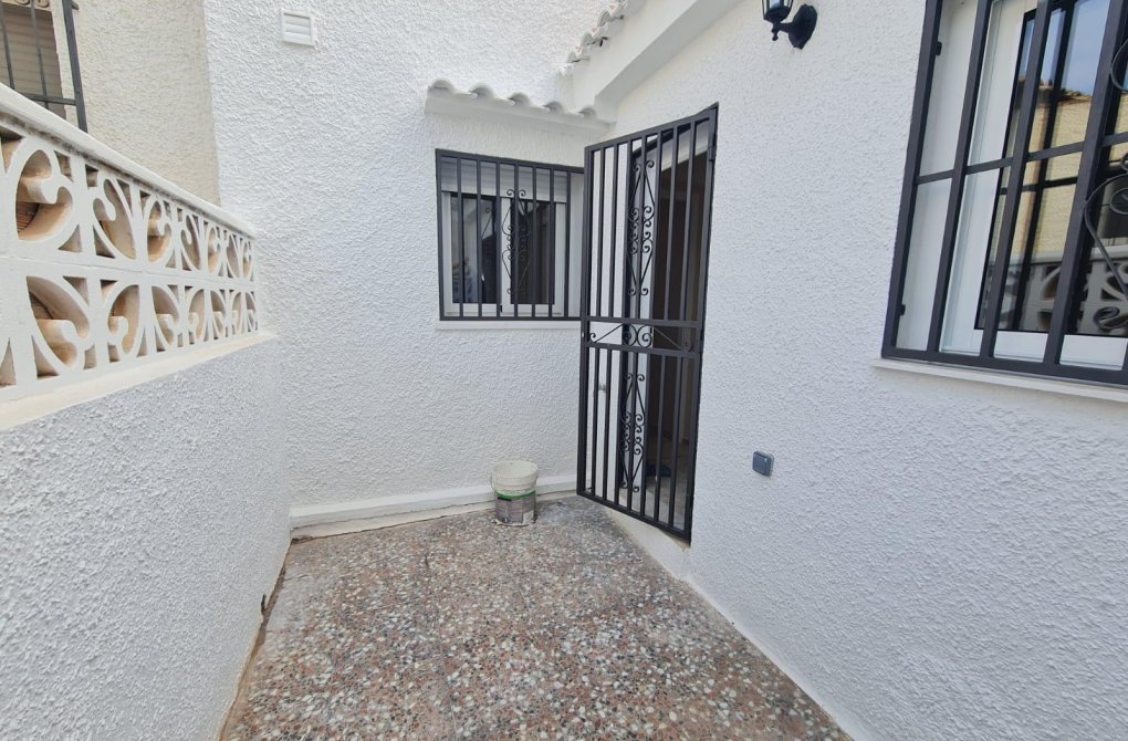 Resale - Terraced house - Orihuela Costa - La Florida