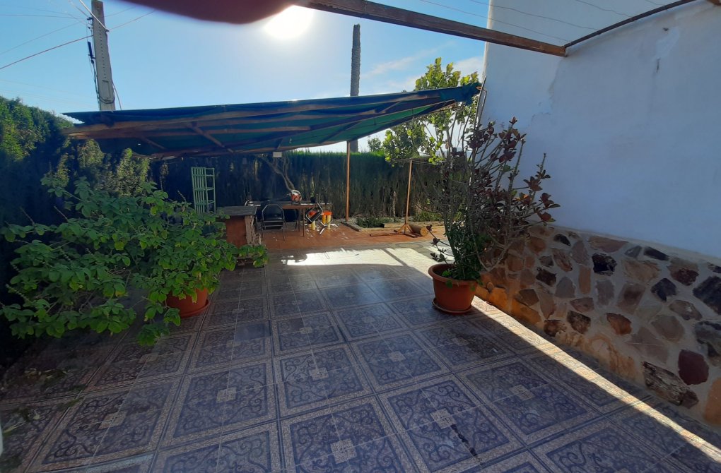 Resale - Finca - Orihuela