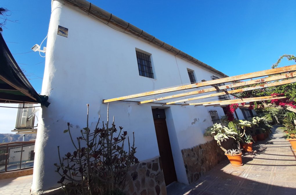 Resale - Finca - Orihuela