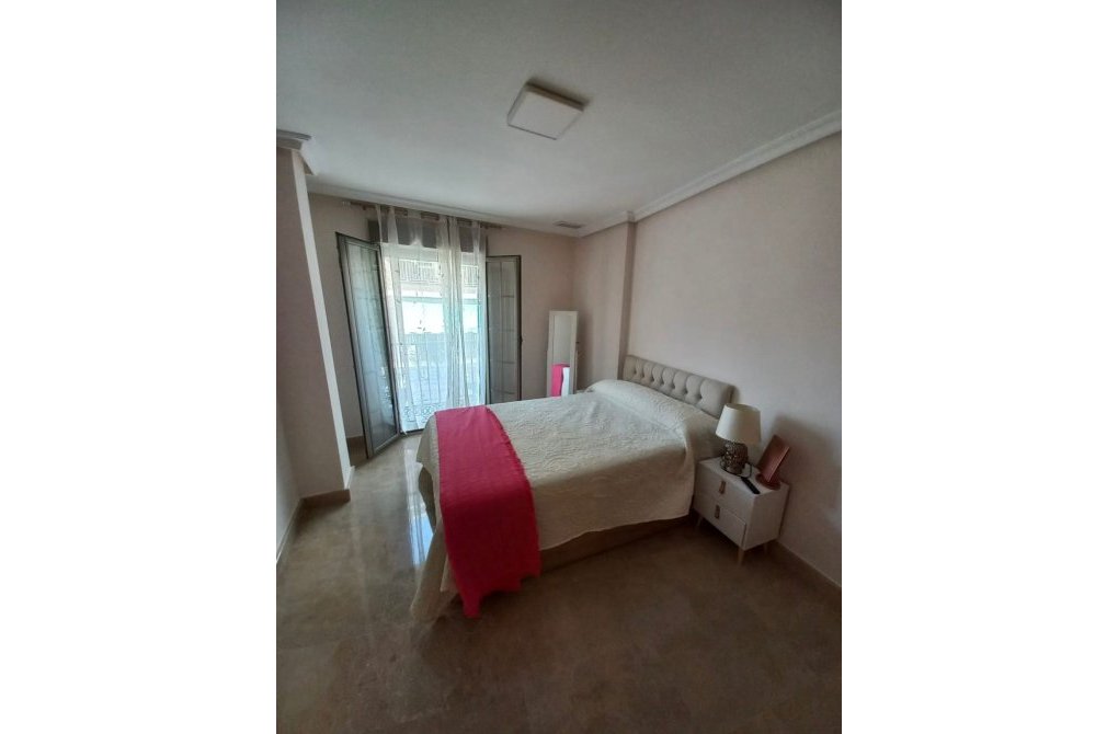 Resale - Apartamento - Torrevieja - torrevieja