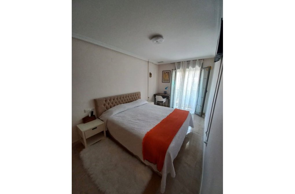 Resale - Apartamento - Torrevieja - torrevieja