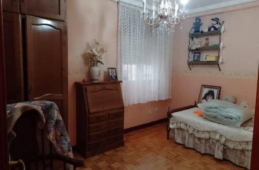 Resale - Apartment - Castrillon - Piedras blancas