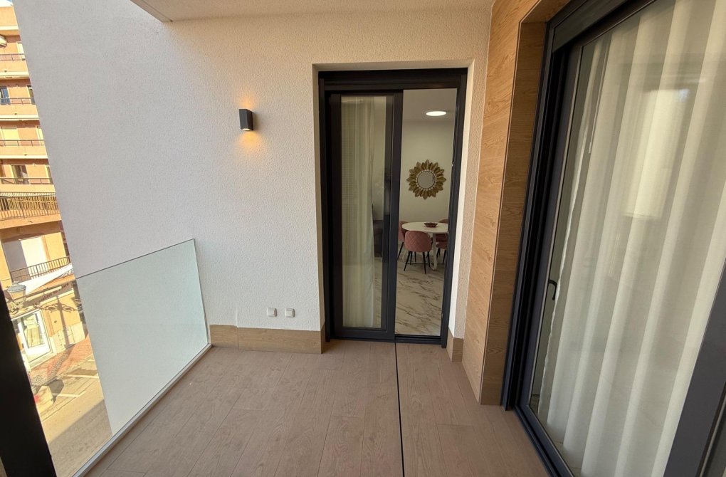 Resale - Apartment - Guardamar del Segura - Pueblo