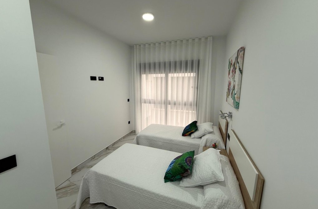 Resale - Apartment - Guardamar del Segura - Pueblo