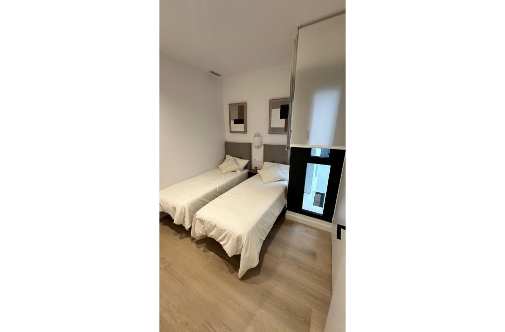 Resale - Apartment - Guardamar del Segura - CENTRO