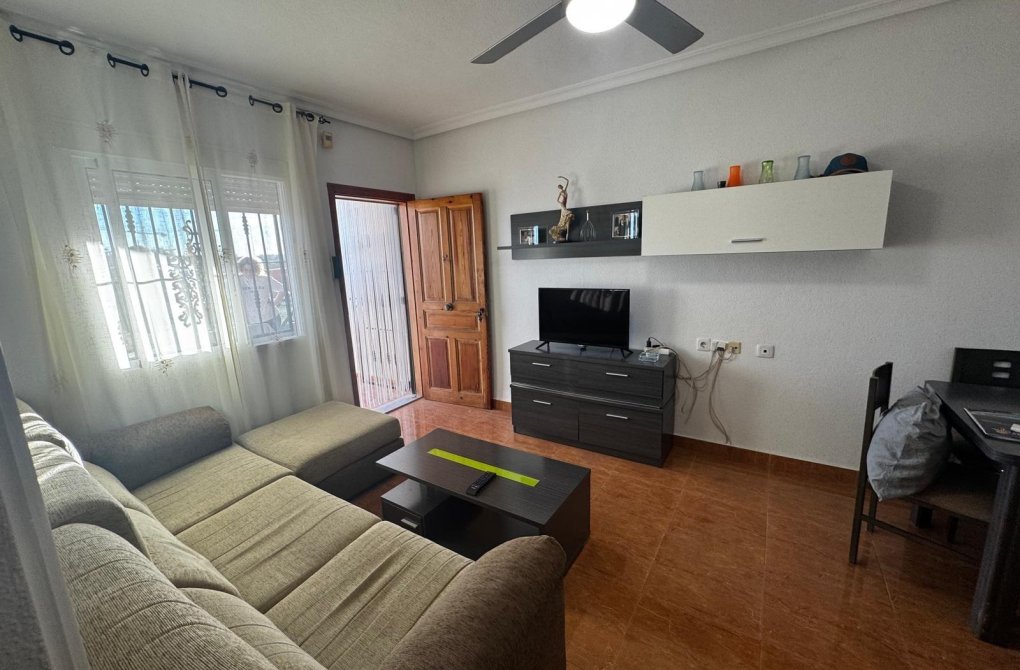 Resale - Bungalow - Orihuela Costa - La Florida