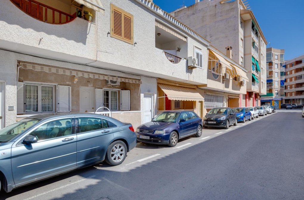 Resale - Ground Floor - Torrevieja - Acequion