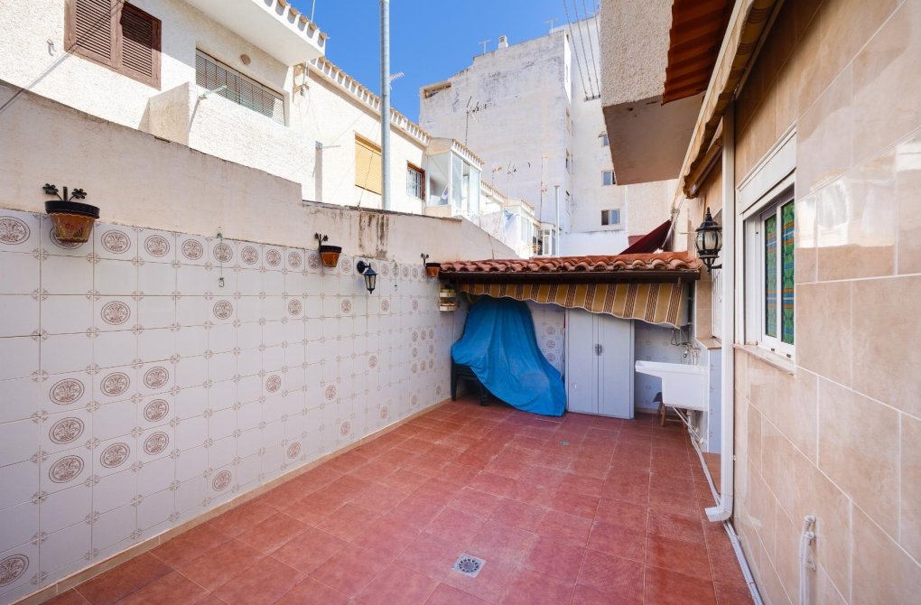 Resale - Ground Floor - Torrevieja - Acequion