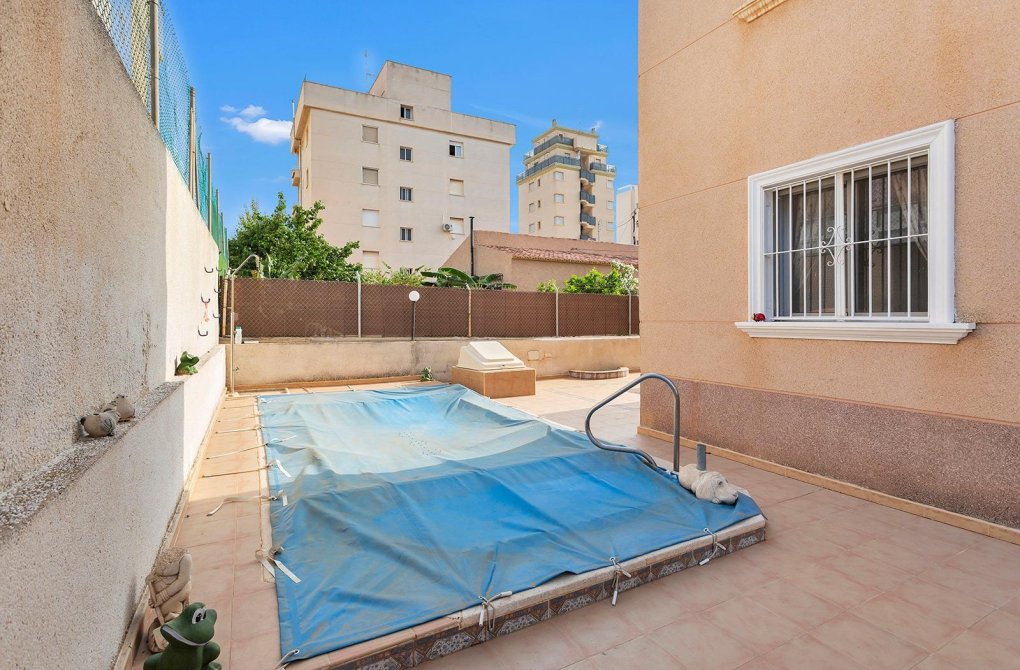 Resale - Apartment - Torrevieja - Nueva Torrevieja