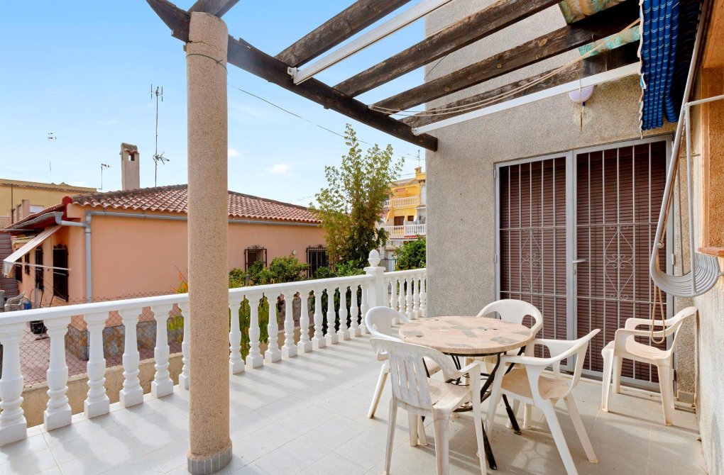 Resale - Villa - Torrevieja - Nueva Torrevieja