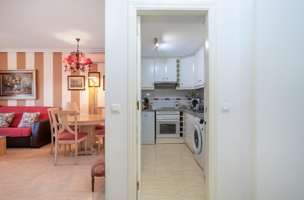 Resale - Apartment - Torrevieja - La Mata