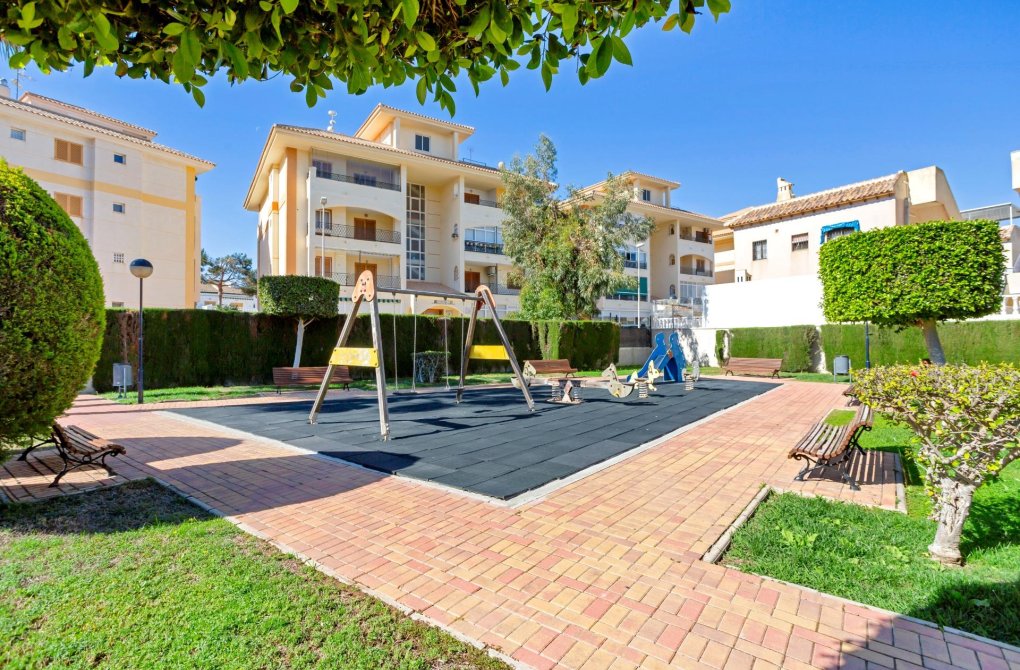 Resale - Apartment - Torrevieja - La Mata