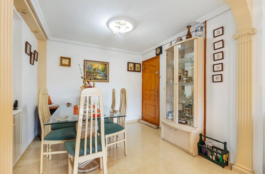 Resale - Apartment - Torrevieja - La Mata