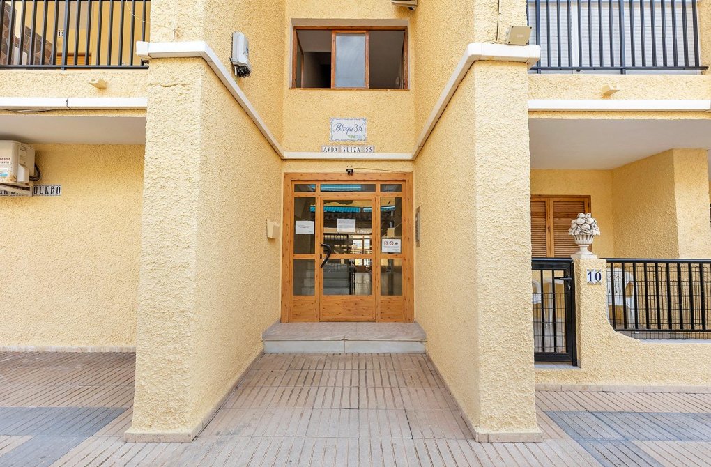 Resale - Apartment - Torrevieja - La Mata