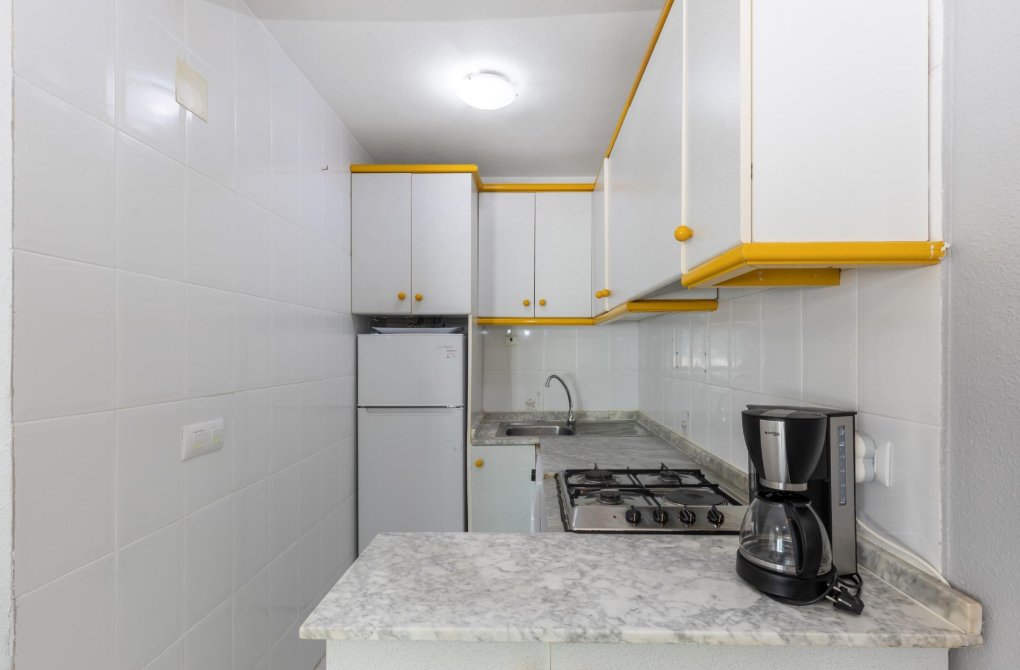 Resale - Terraced house - Torrevieja - Los altos