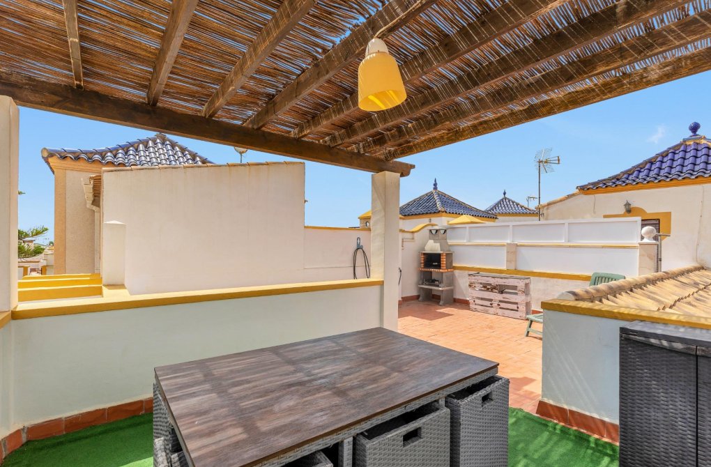 Resale - Terraced house - Torrevieja - Los altos