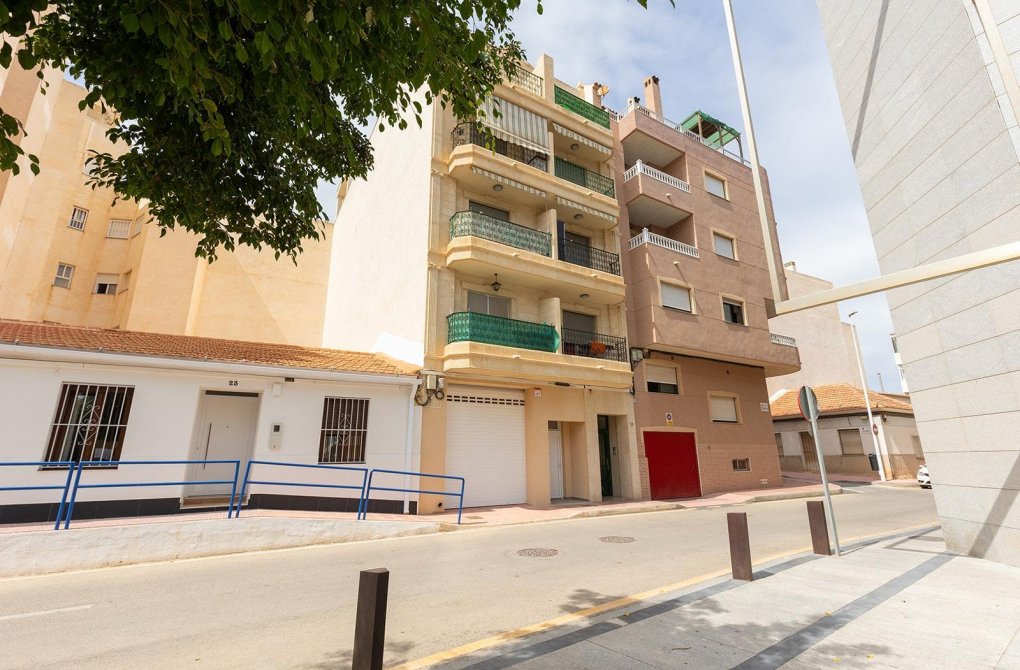 Resale - Apartment - Torrevieja - La Mata