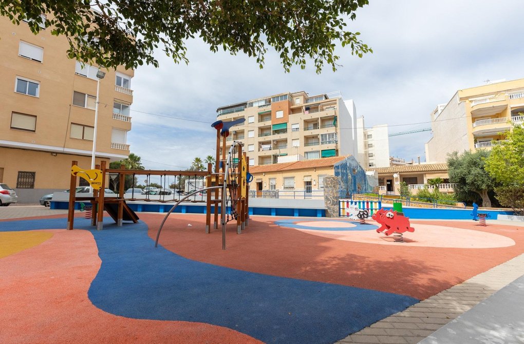 Resale - Apartment - Torrevieja - La Mata