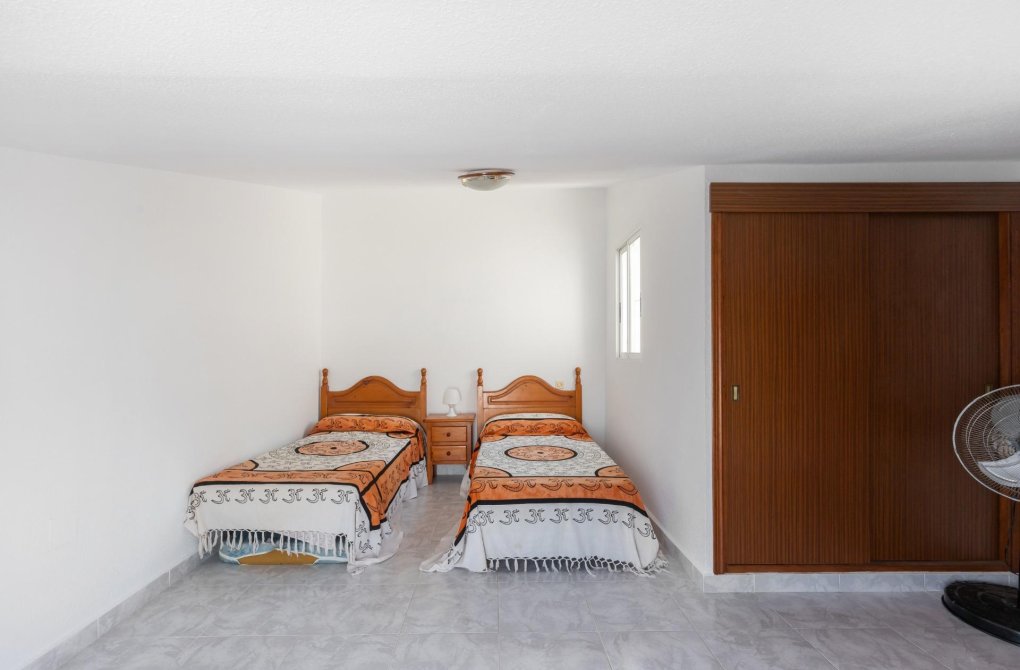 Resale - Bungalow - Torrevieja - San luis