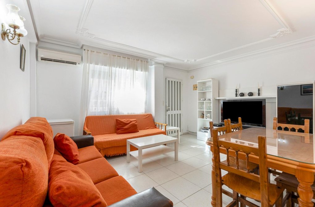 Resale - Terraced house - Torrevieja - La Mata