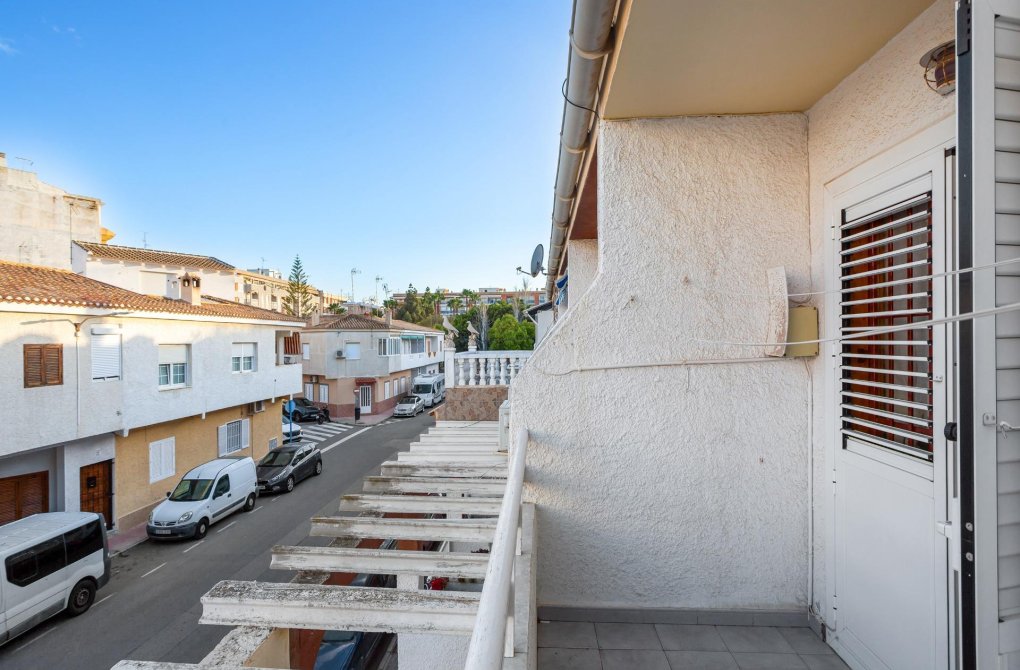 Resale - Terraced house - Torrevieja - Acequion