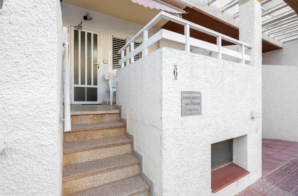 Resale - Terraced house - Torrevieja - Acequion