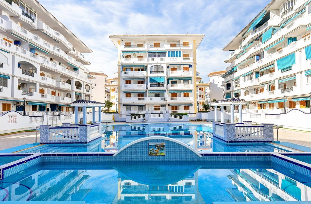 Resale - Apartment - Torrevieja - La Mata