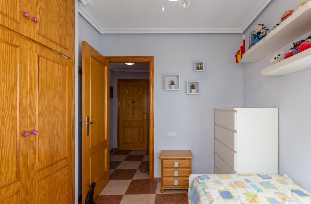 Resale - Apartment - Torrevieja - La Mata