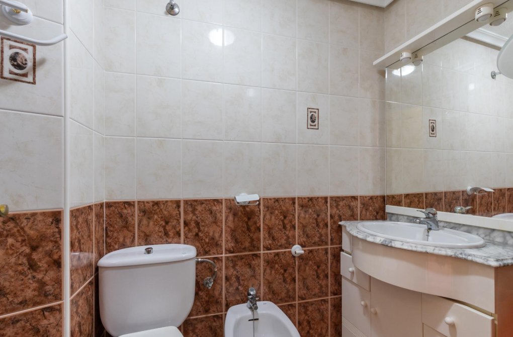 Resale - Apartment - Torrevieja - La Mata