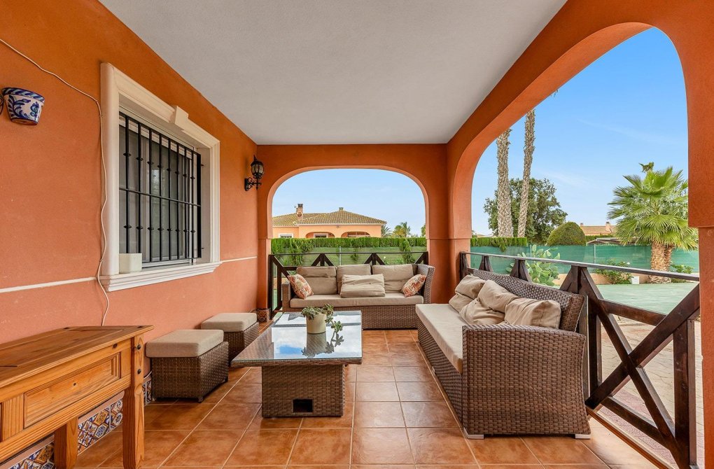 Resale - Villa - Dolores - Vereda del pozo